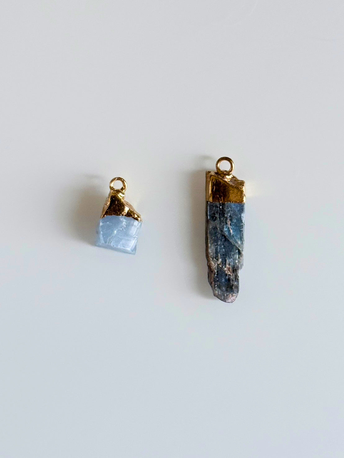 03/22 Aquamarine / Sapphire