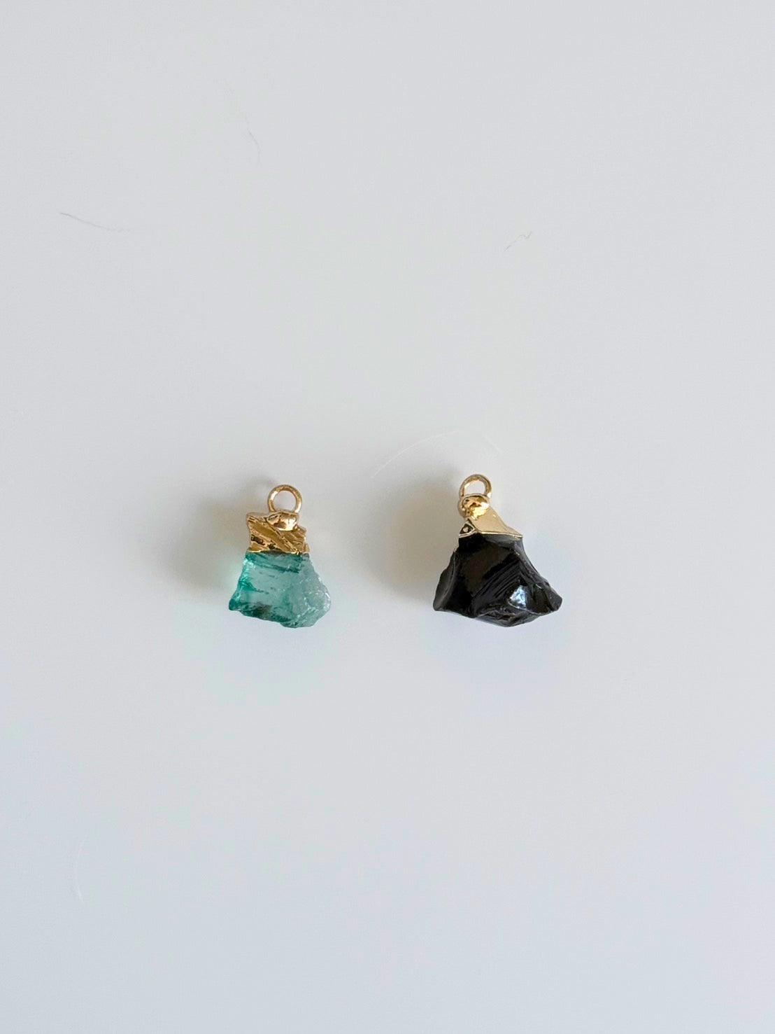 05/01 Emerald / Black Obsidian