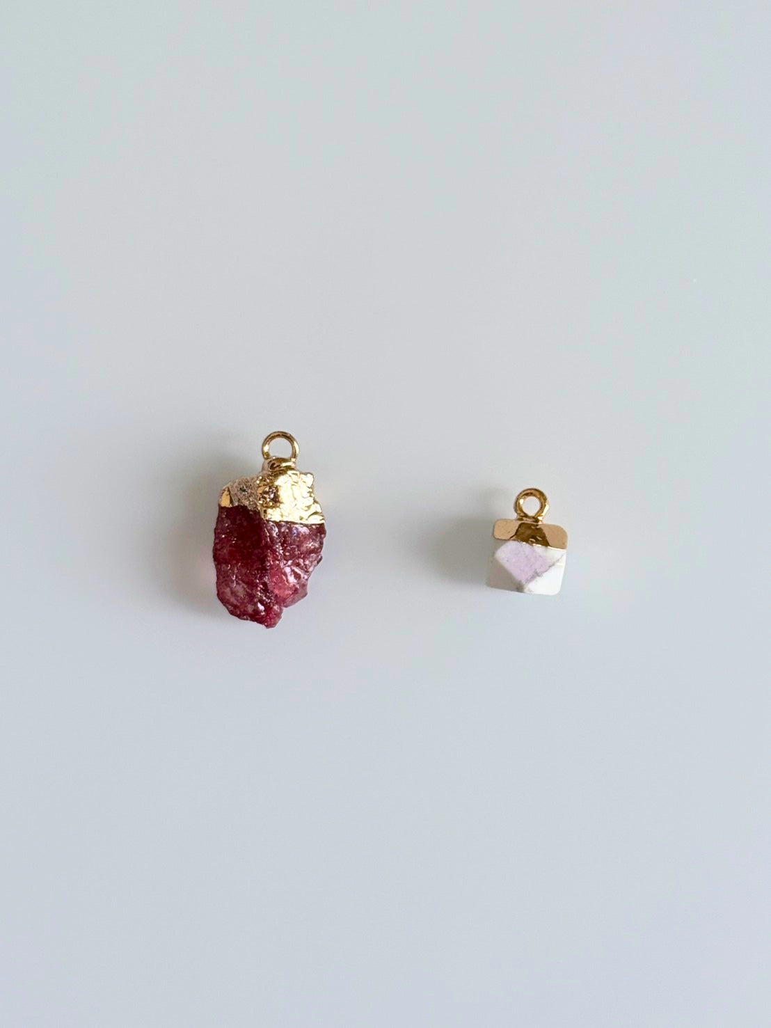 07/13 Ruby / Howlite