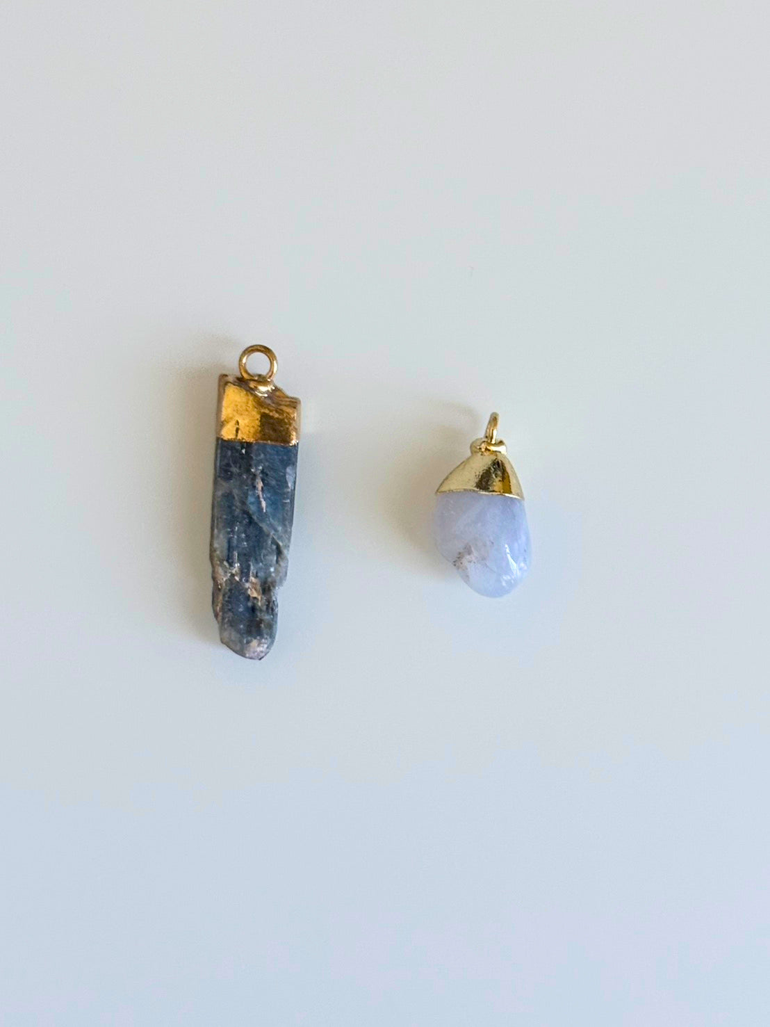 09/20 Sapphire / Chalcedony