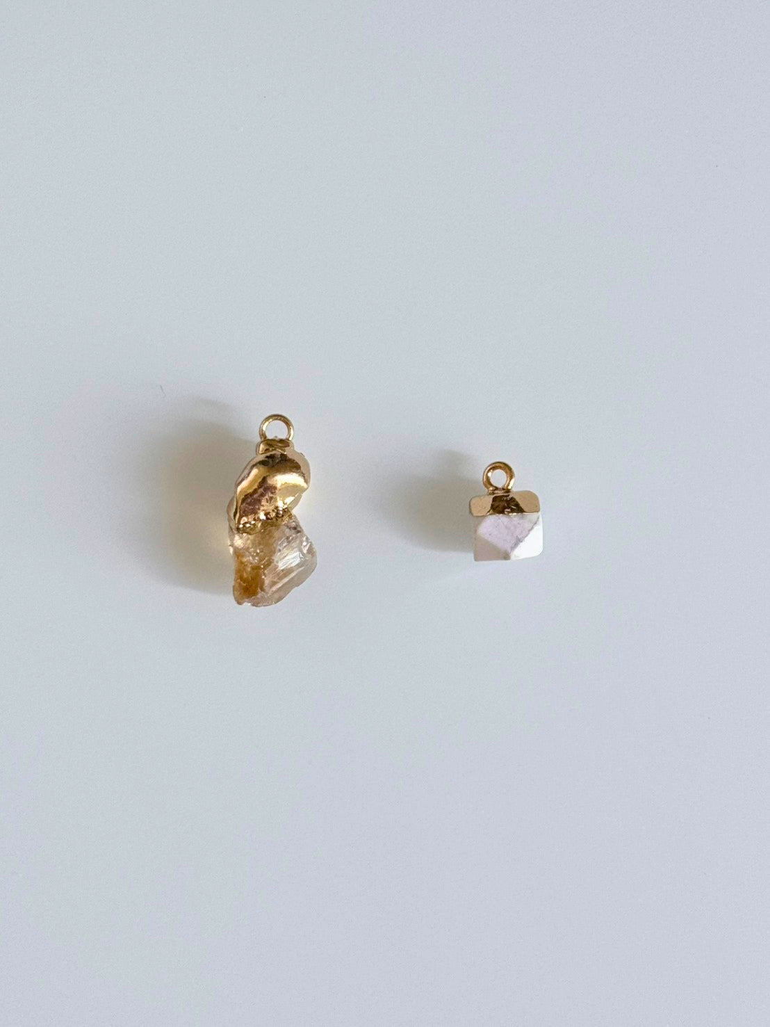 11/13 Cirtin / Howlite