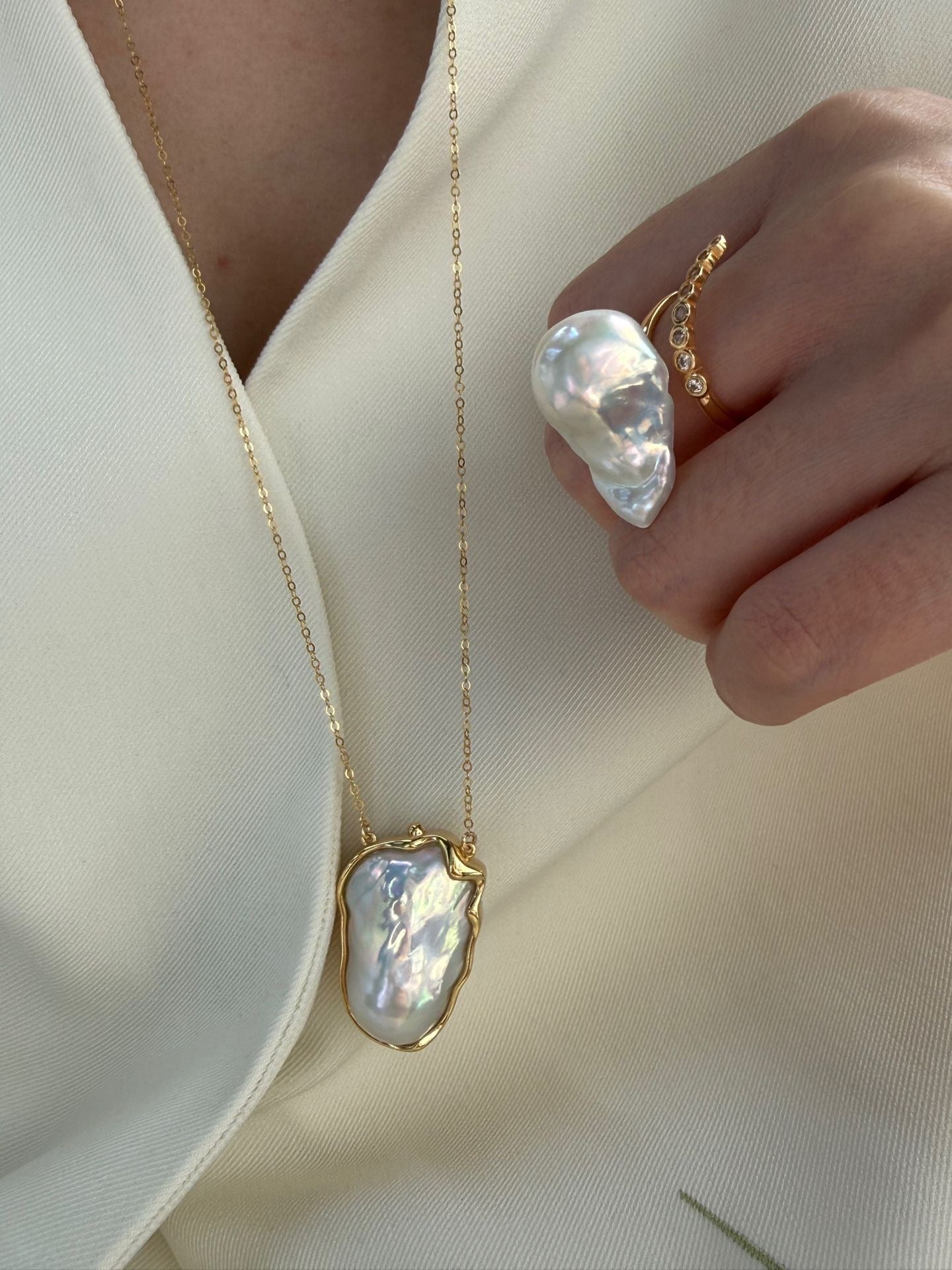 18K Gold Baroque Pearl Necklace