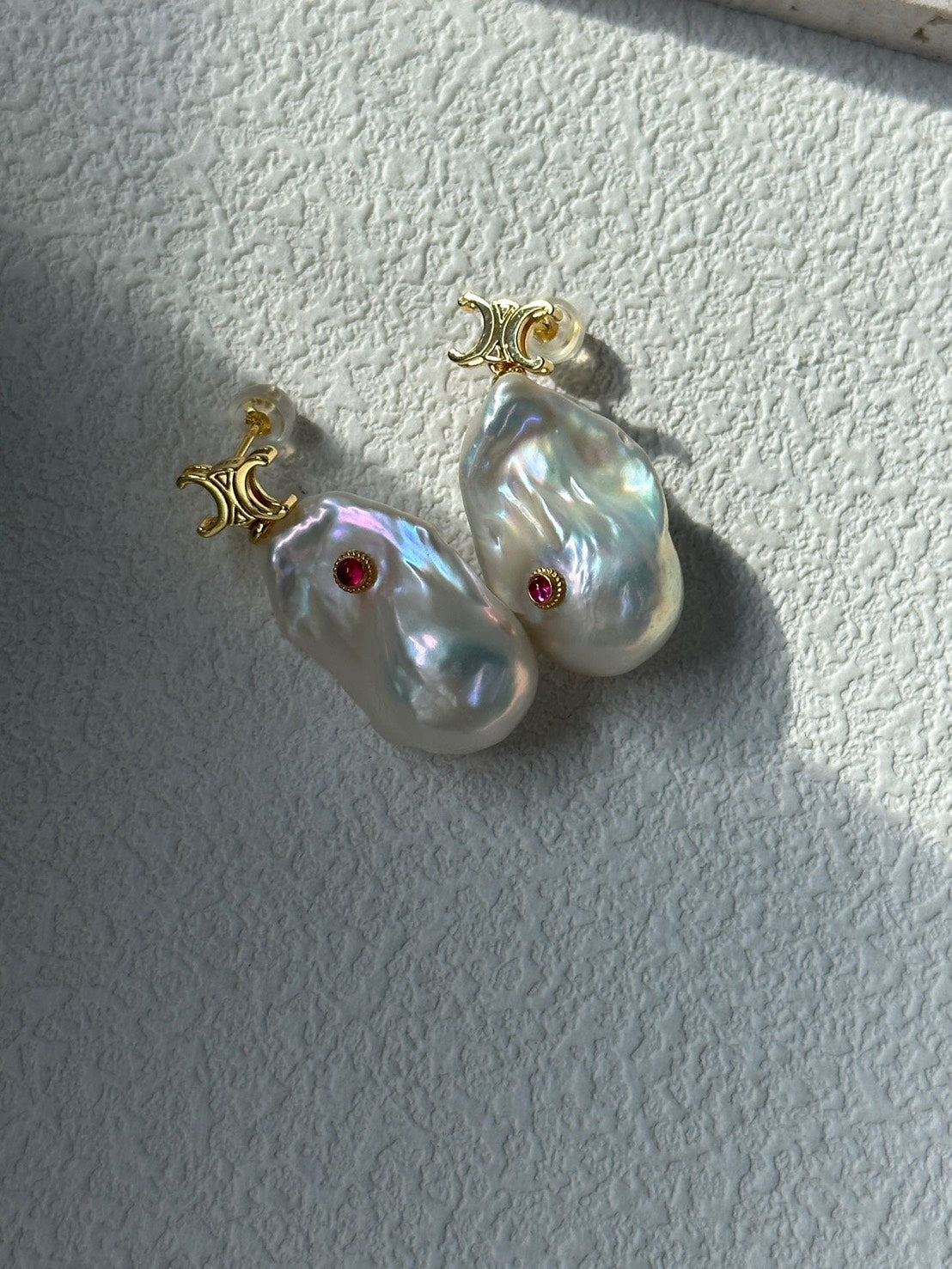 18K Gold Baroque Pearl & Ruby Earrings｜Ruby Bloom
