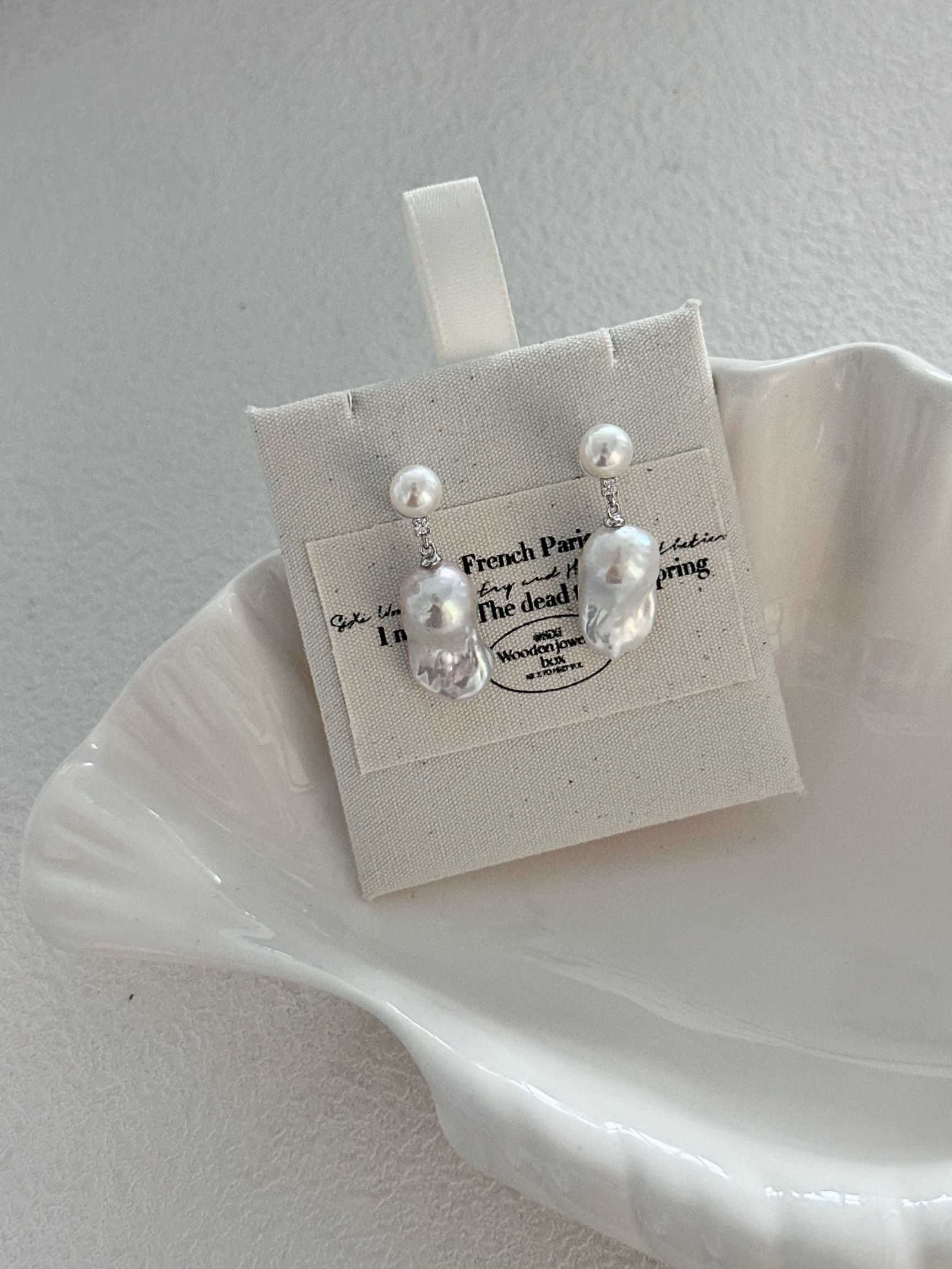 Elegant Baroque Pearl & Zircon Earrings - Elegant Pearl