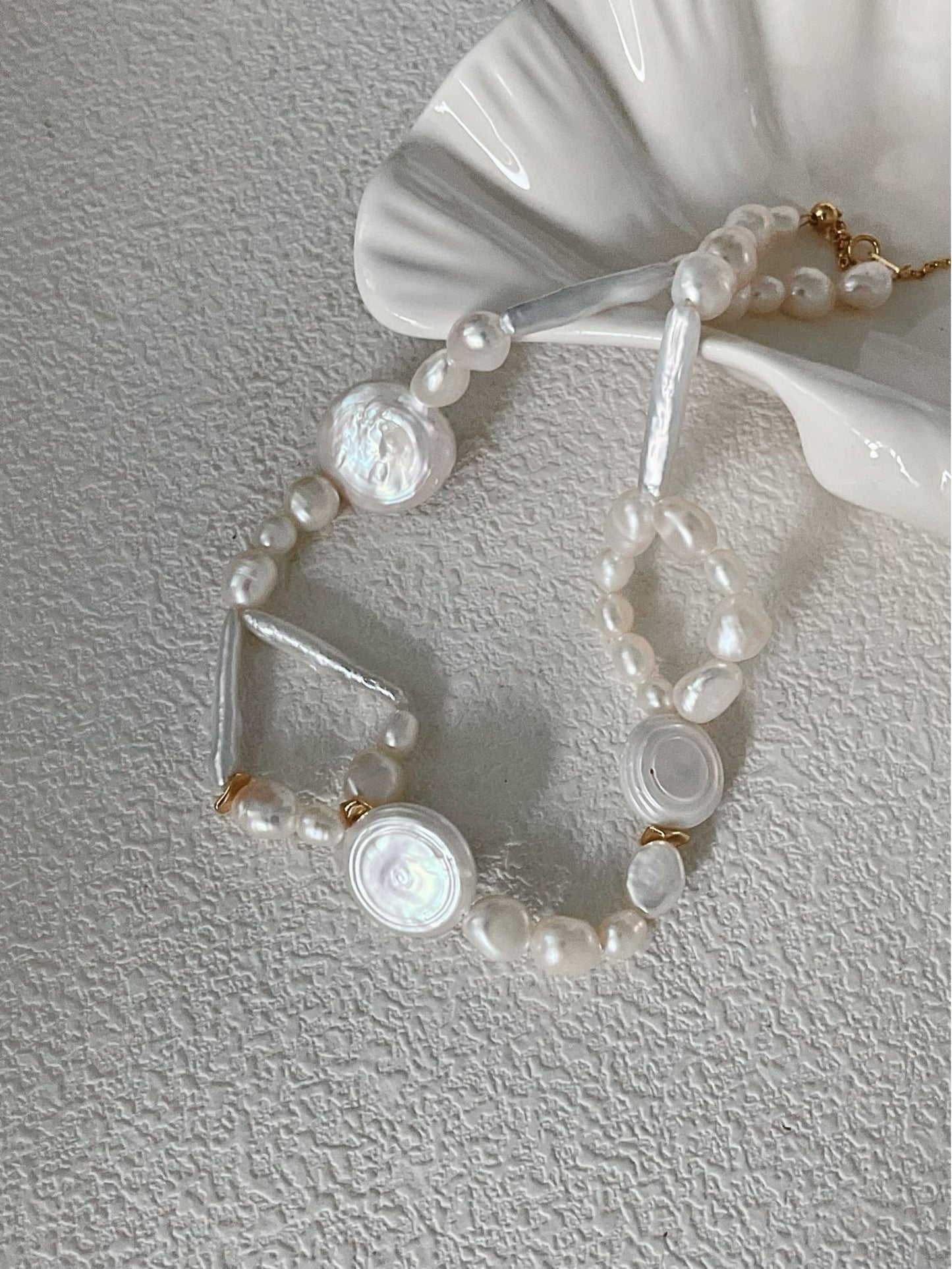 18K Gold French Baroque Pearl Chocker｜Elegant Dissonance