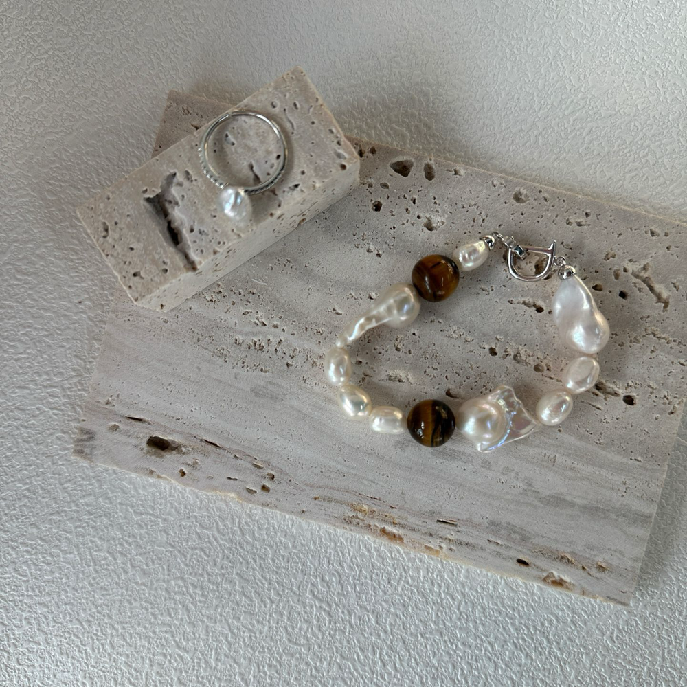 
                      
                        Load and play video in Gallery viewer, S925 Handcrafted Baroque Bracelet with Pearls
                      
                    