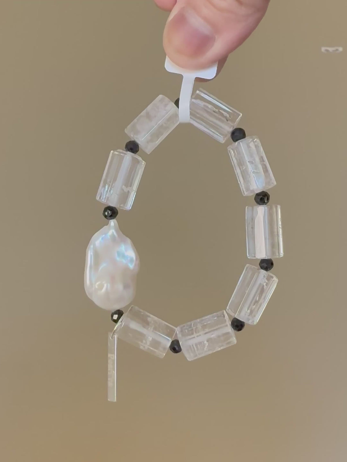 LUNA BAROQUE PEARL & Clear Quartz BRACELET